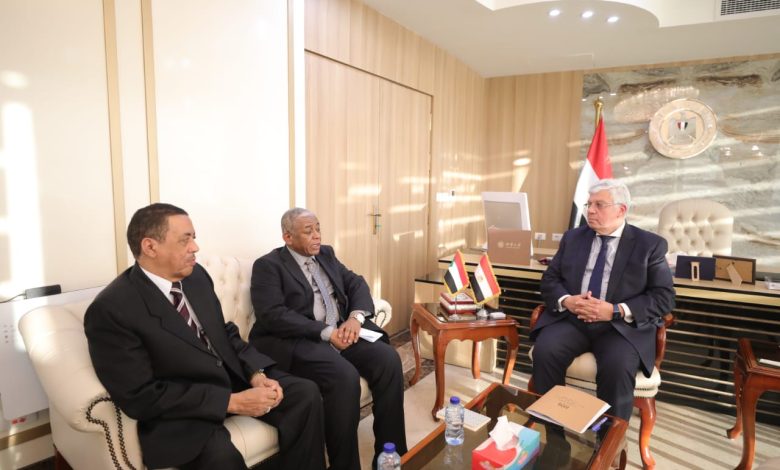 وزير-التعليم-العالي-يلتقي-السفير-السوداني-بالقاهرة-لبحث-سبل-التعاون-المشترك-بين-البلدين