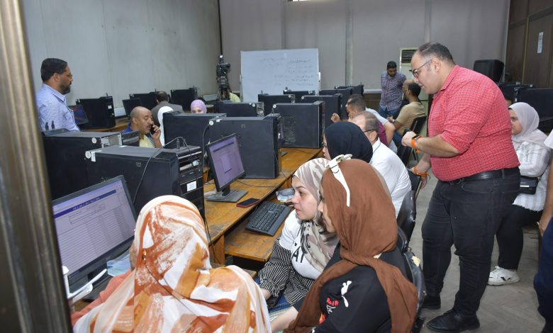 جامعة-القاهرة-تستقبل-طلاب-الثانوية-العامة-لتسجيل-رغباتهم-إلكترونيًا-بمعامل-كليات-الهندسة-والزراعة-والدراسات-العليا-للبحوث-الإحصائية