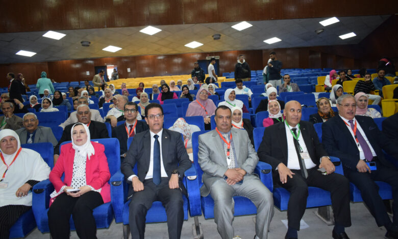 رئيس-جامعة-بنها-يفتتح-المؤتمر-الأربعون-لعلم-النفس-بالتعاون-مع-الجمعية-المصرية-للدراسات-النفيسة